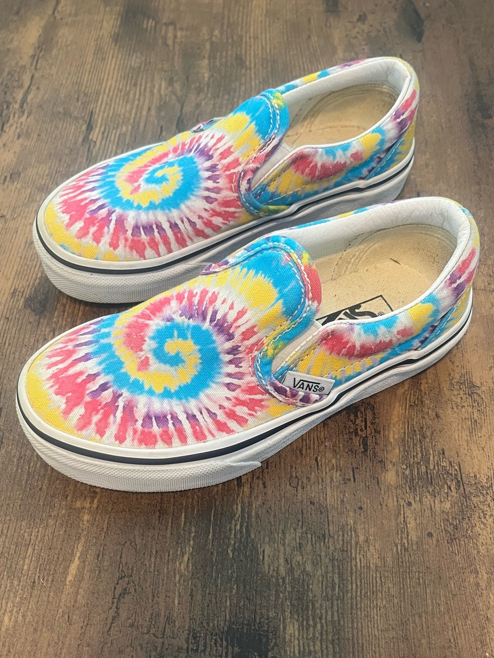 Vans Slip-On Tie-Dye Sneakers